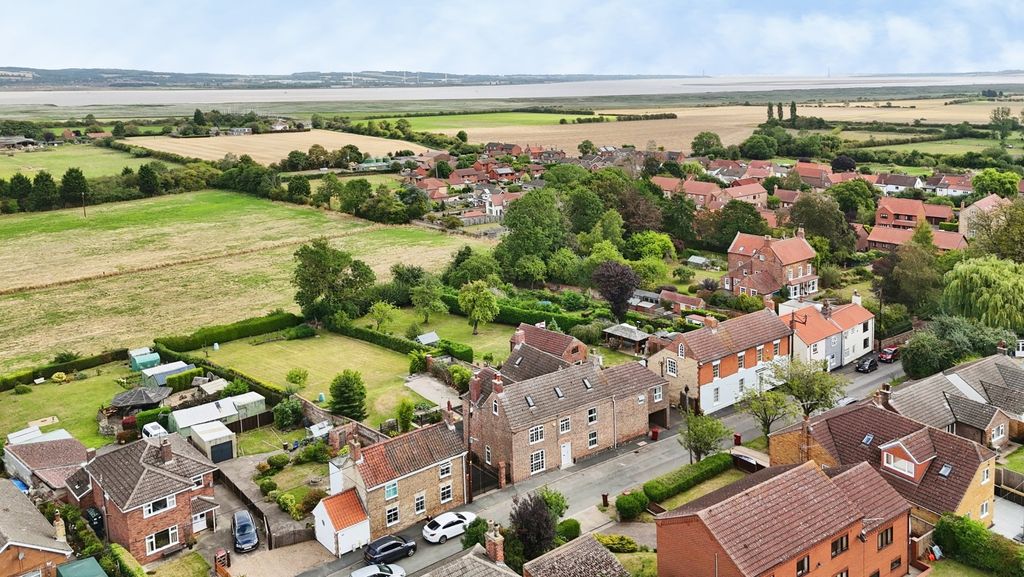 Property photo 2 of 37 5187774