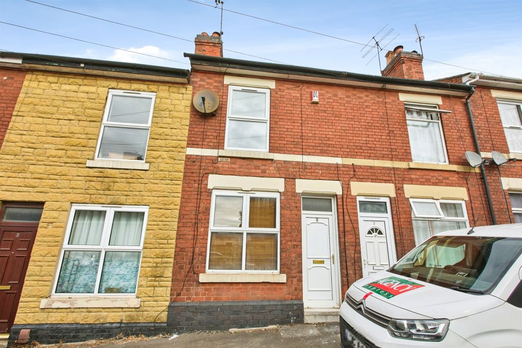 Property photo 1 of 17