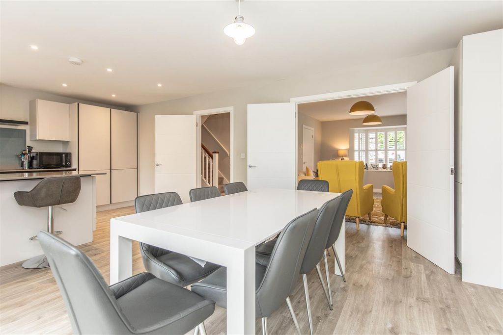 Additional image 20 of 5 bed detached house for saleParkside Close, Heathfield TN21
