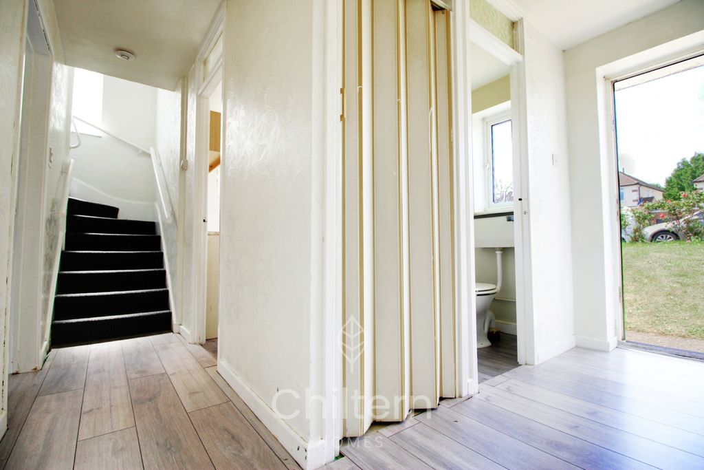 Property photo 2 of 10 Gallery