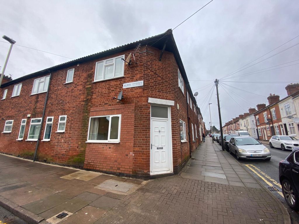 Property photo 2 of 9