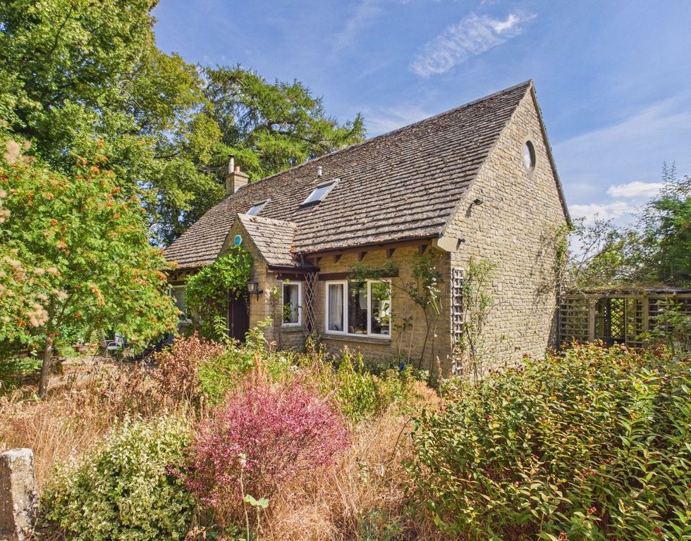 Property photo 1 of 16