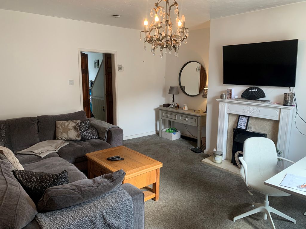 Property photo 2 of 7