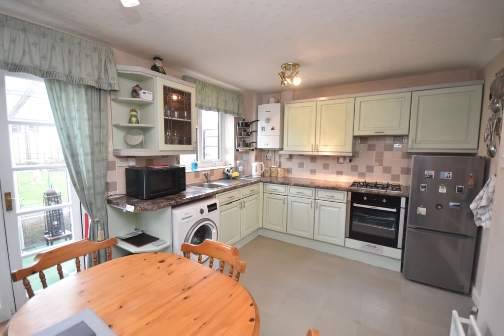 Property photo 2 of 11 Kitchen/Diner