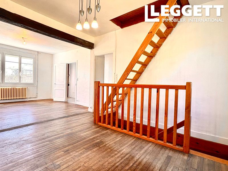 Property photo 3 of 10