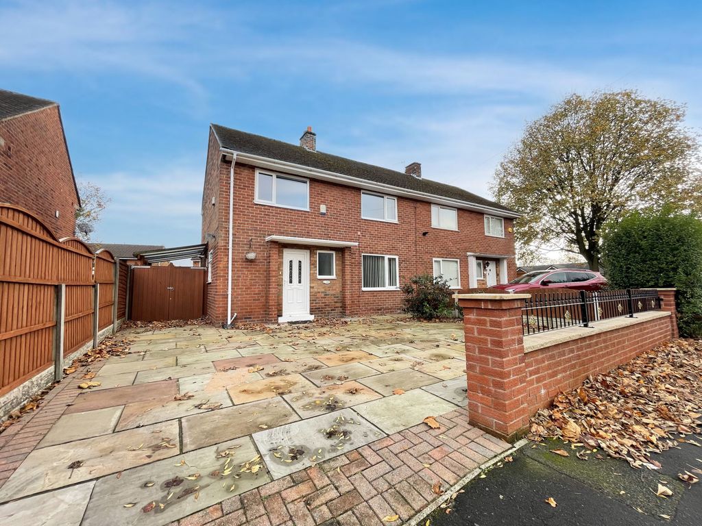Property photo 1 of 13