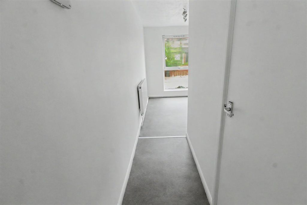 Property photo 3 of 12 Img_9592.Jpeg