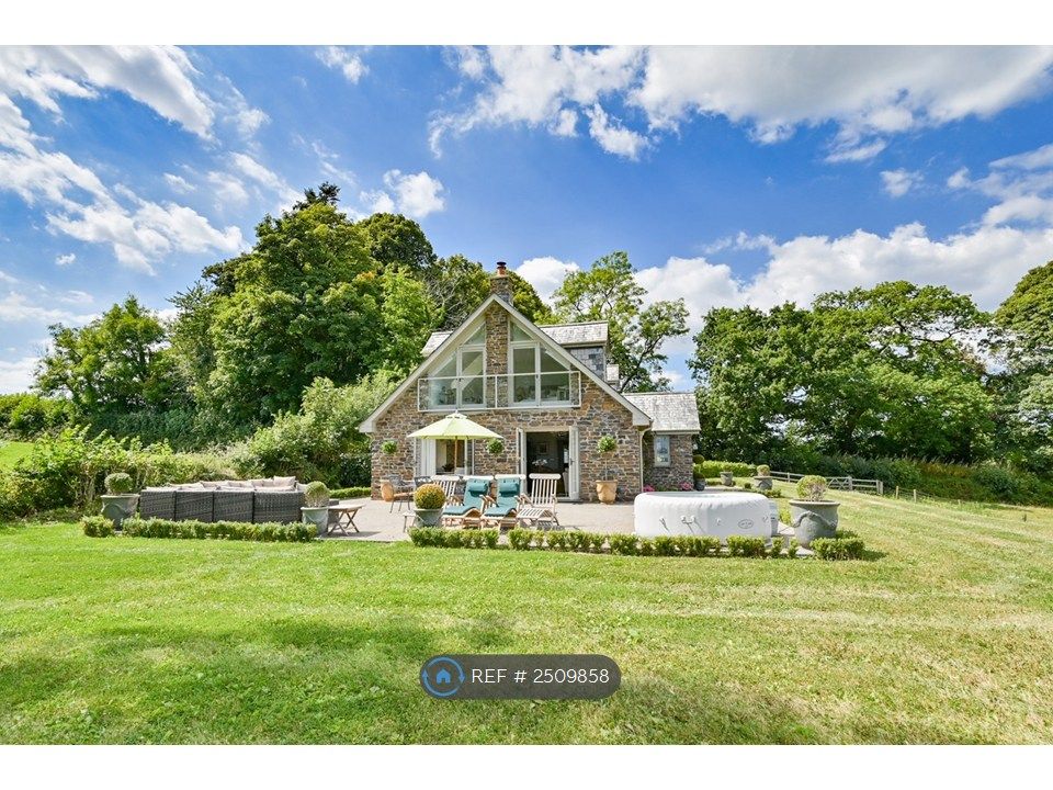 Property photo 1 of 33