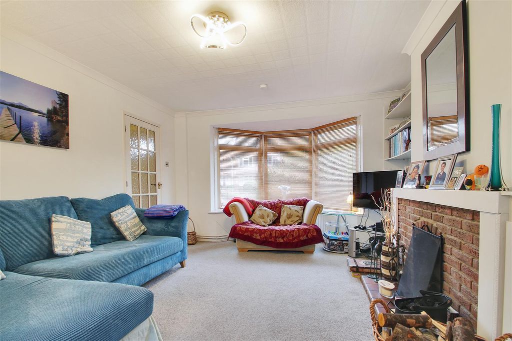 Property photo 2 of 14 44969_010.Jpg