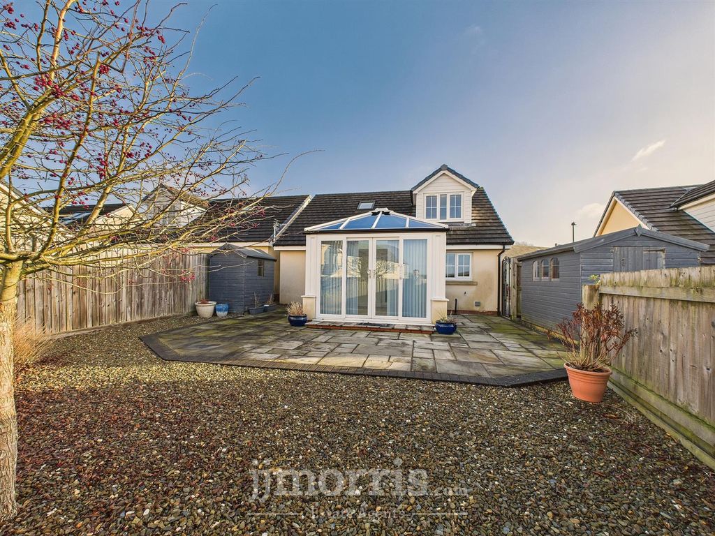 Property photo 2 of 33 Cam05297G0-Pr0129-Still006.Jpg