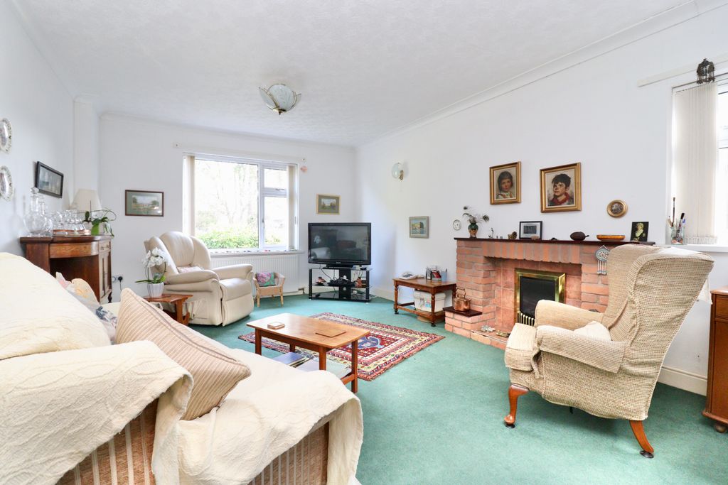 Property photo 3 of 18 Img_8869