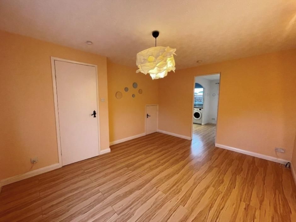 Property photo 3 of 31