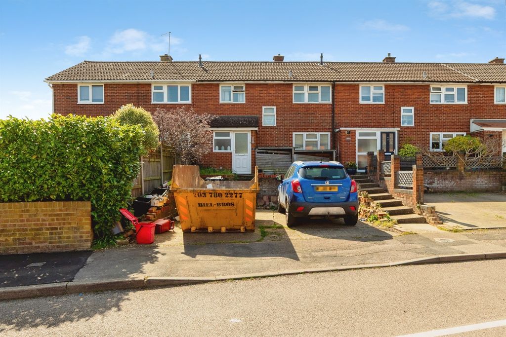 Property photo 1 of 12