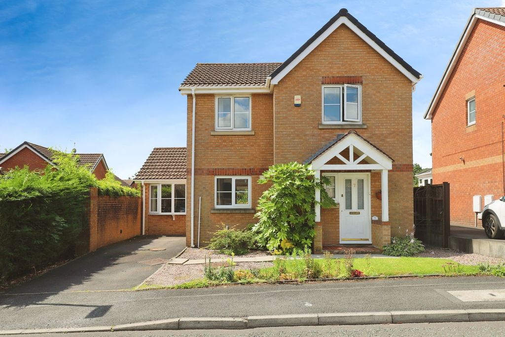 Property photo 1 of 33