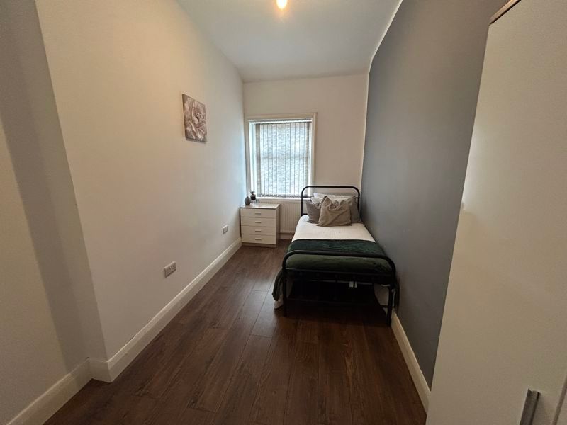 Property photo 2 of 9 Photo 15