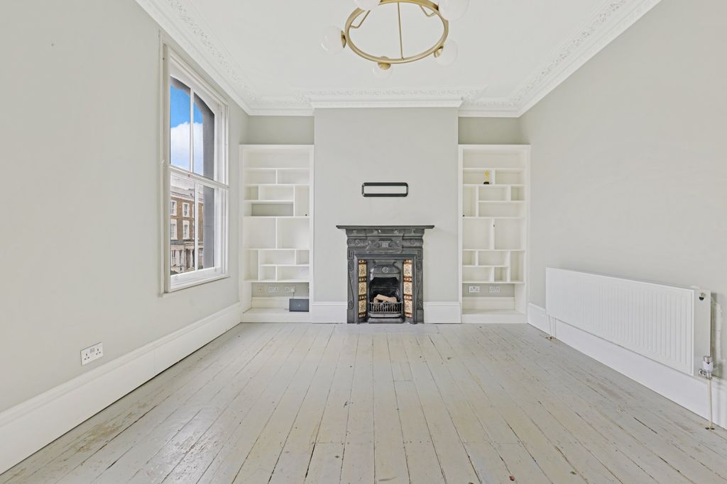 Property photo 3 of 16 Reception Room