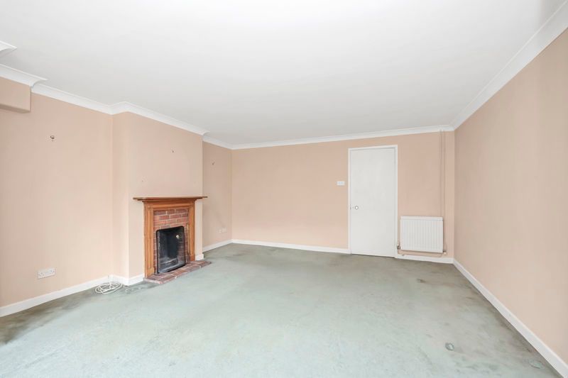 Property photo 2 of 14 Sitting Room