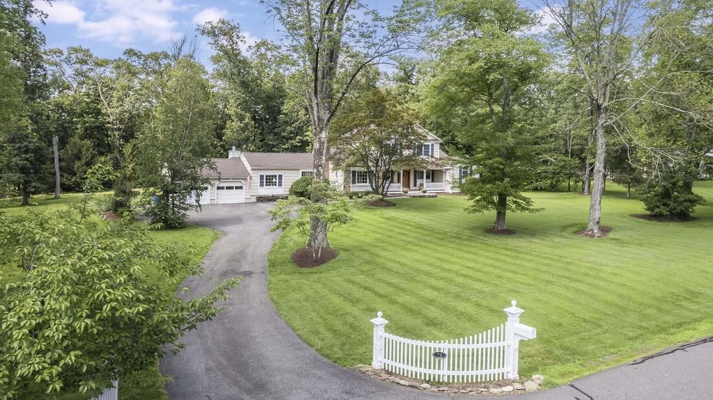 Property photo 1 of 8