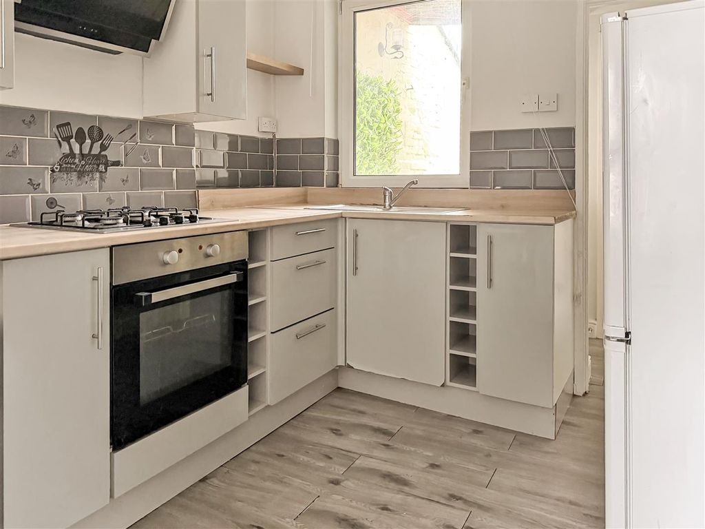 Property photo 3 of 9 Img_0033.Jpeg