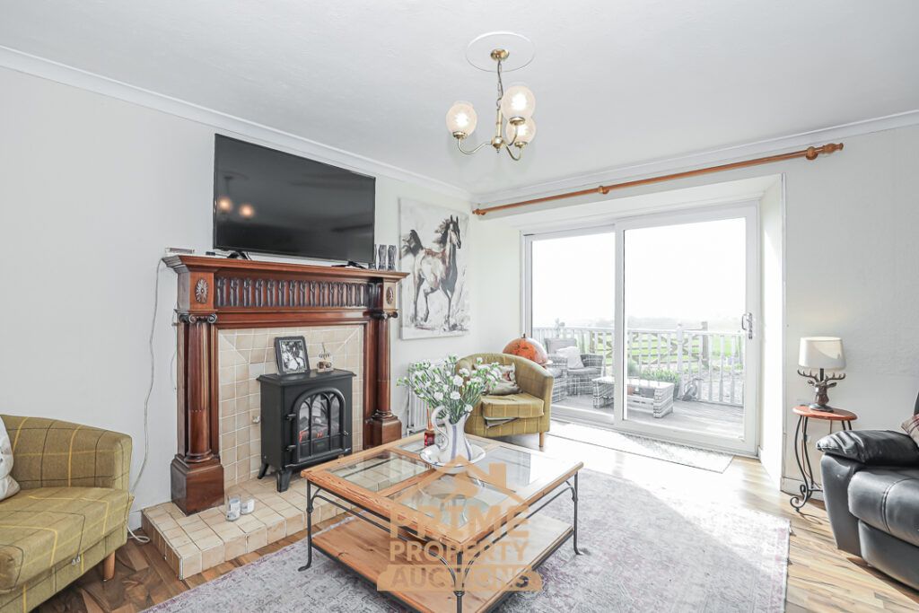 Property photo 2 of 34