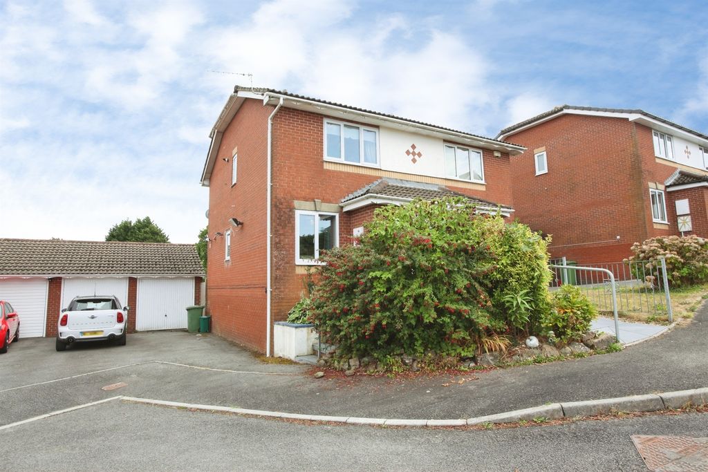 Property photo 3 of 17