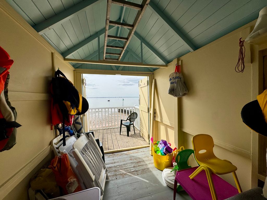 Property photo 3 of 9 Photograph