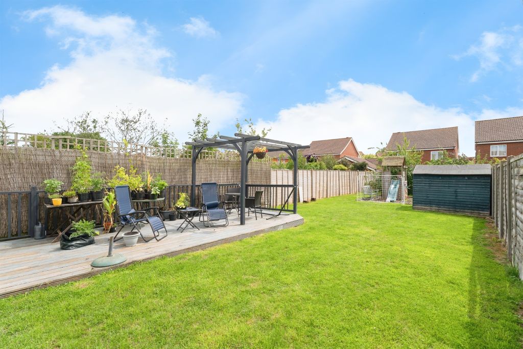 Property photo 2 of 17