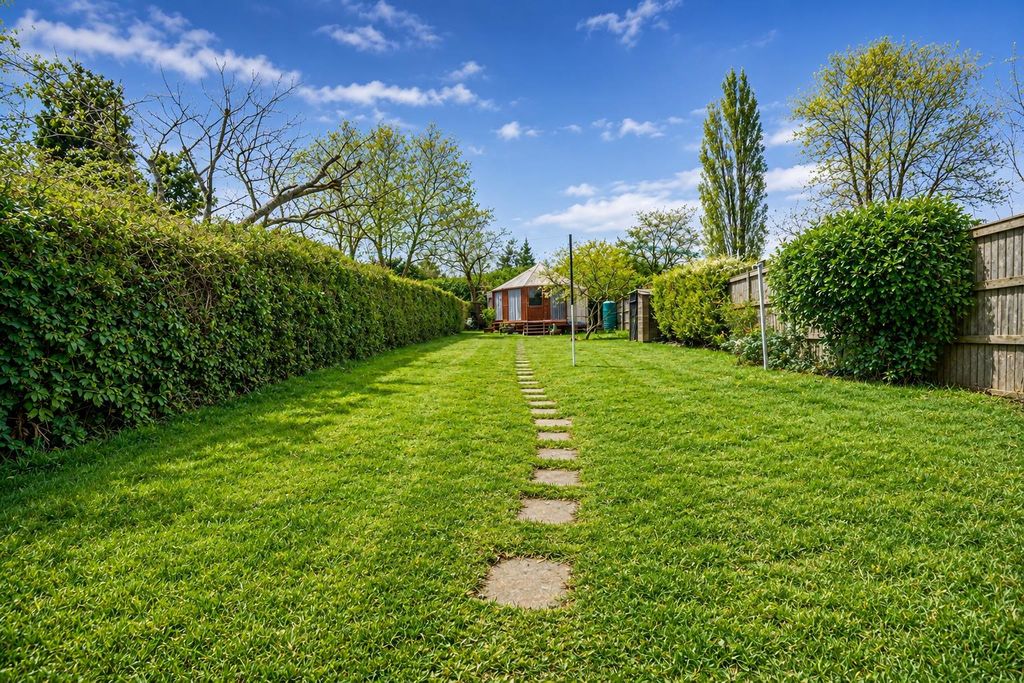 Property photo 2 of 24 84523450-65Ea-4Ab7-Bd11-8A11Adf4F9Bb.Png