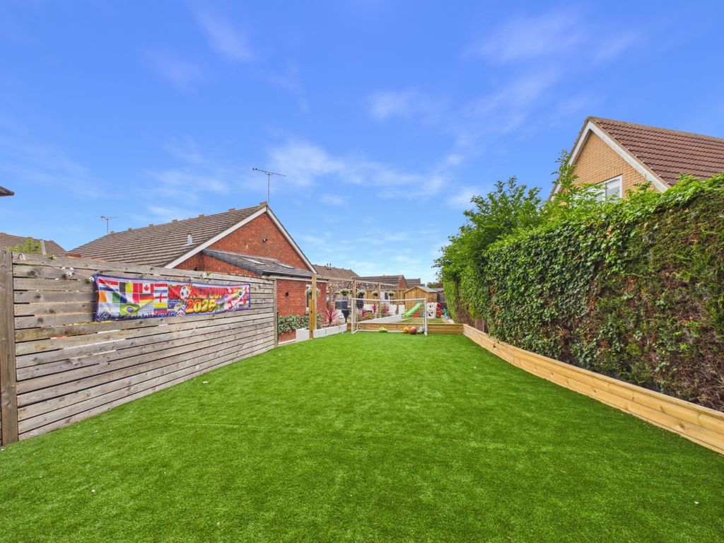 Property photo 2 of 22 5235454