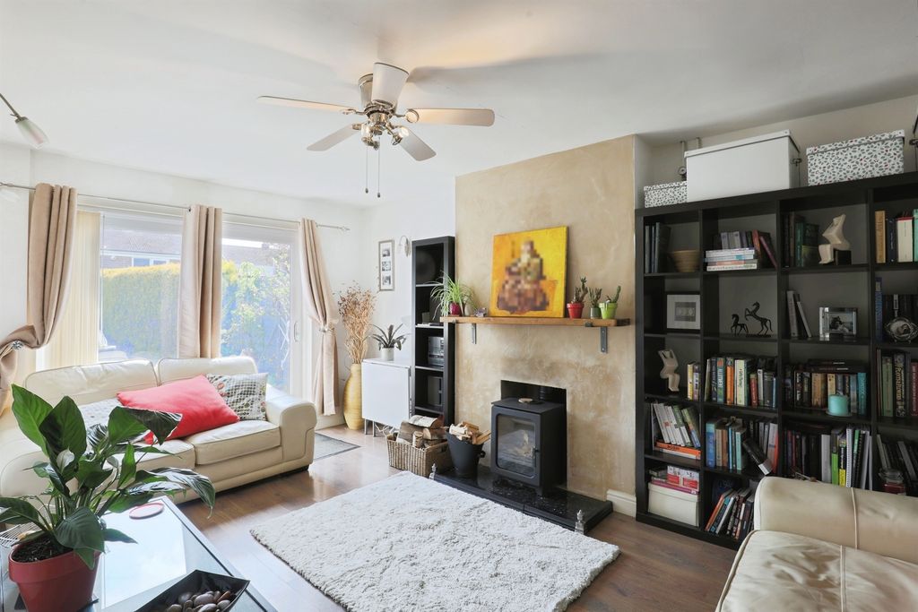 Property photo 3 of 16