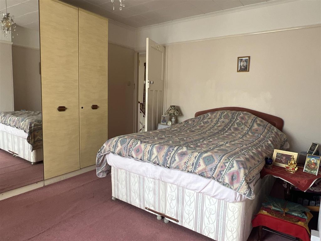 Additional image 11 of 3 bed semi-detached house for salePendarves Road, Penzance TR18