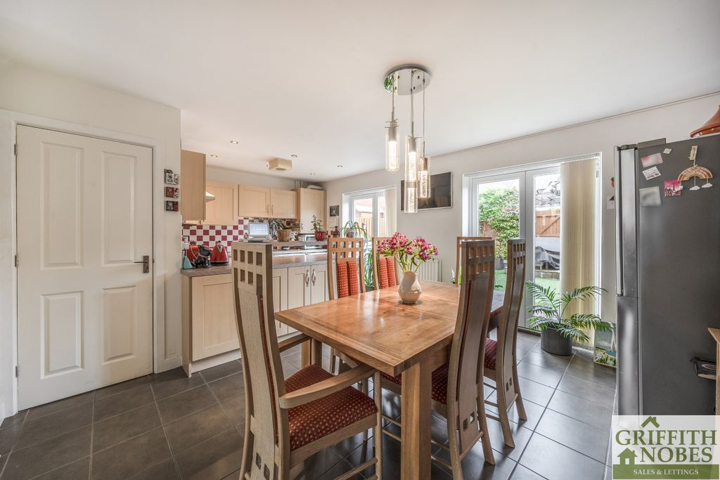 Property photo 2 of 30 Kitchen Diner