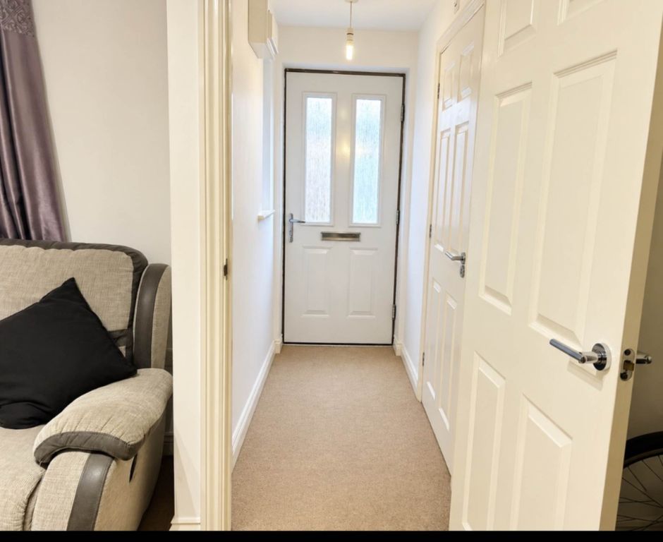 Property photo 2 of 13