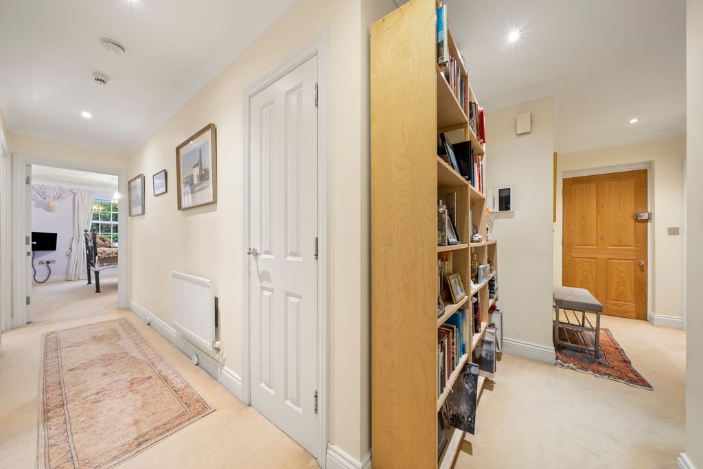 Property photo 2 of 10 Floorplan