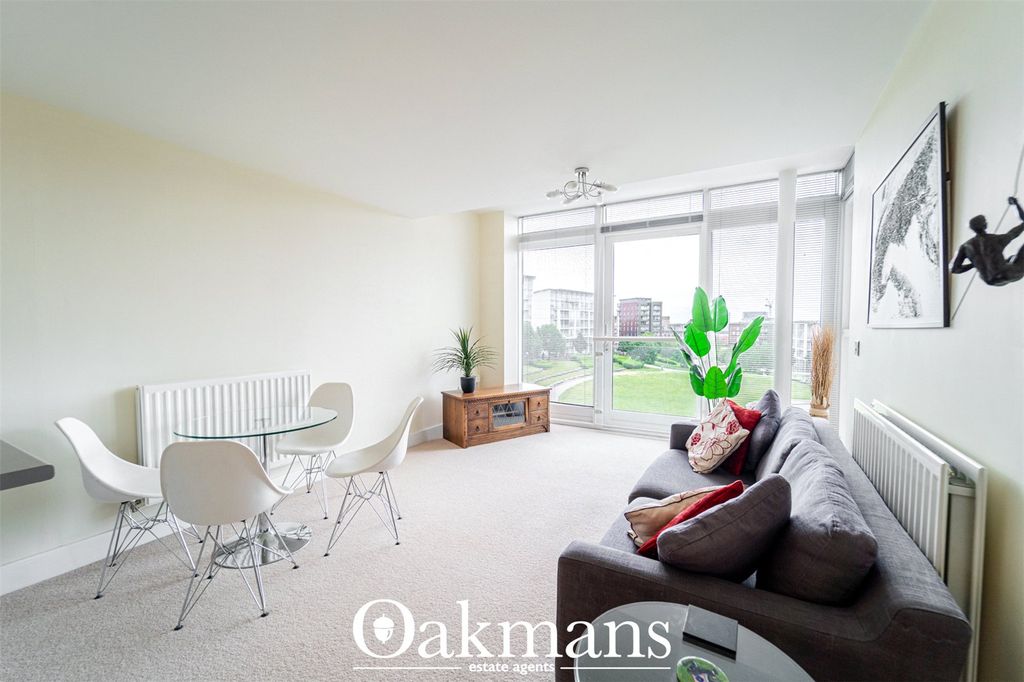 Property photo 3 of 17 Picture No. 04