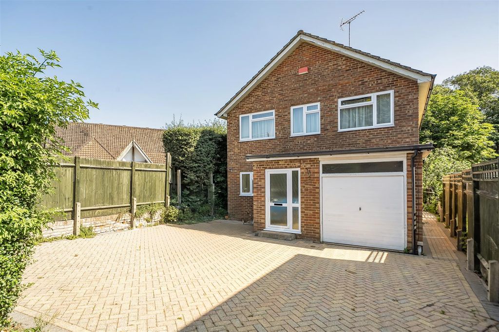 Property photo 1 of 10 1-6A4Fd08dc47F5-1471149-1-6A4F7982Eeb16-1.Jpg