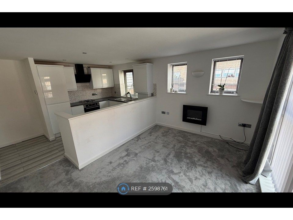 Property photo 1 of 11 Lounge