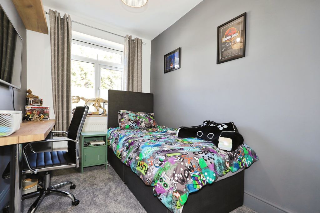 Additional image 18 of 4 bed semi-detached house for saleBruce Road, Kidderminster DY10