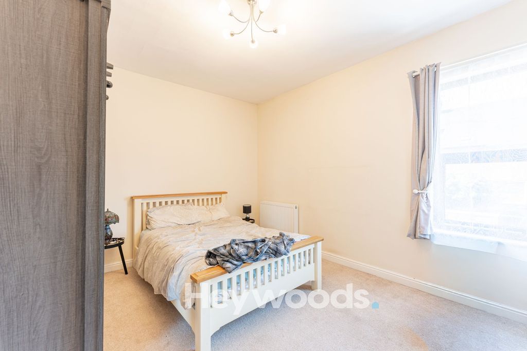 Property photo 3 of 23