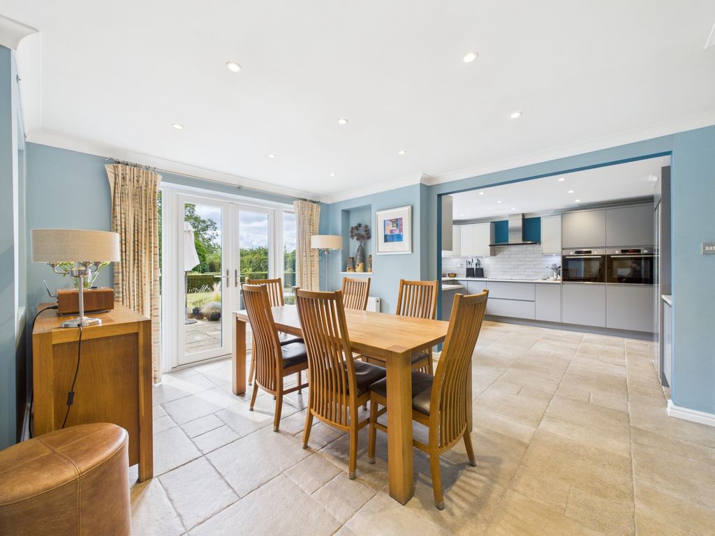 Property photo 3 of 24 Photo 5