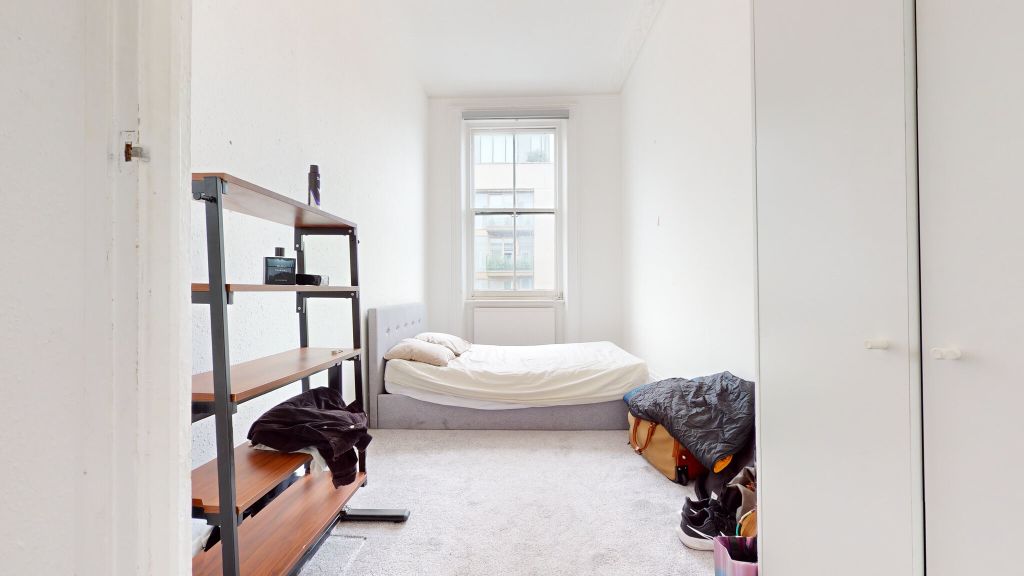 Property photo 3 of 16 Bedroom