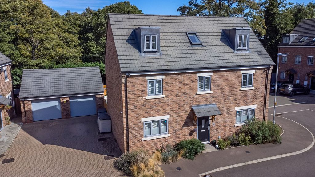 Property photo 1 of 20