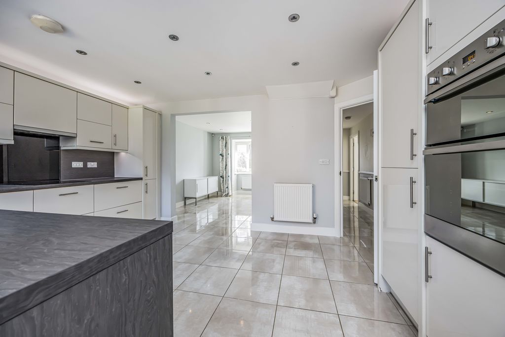 Property photo 2 of 36 Photo 23