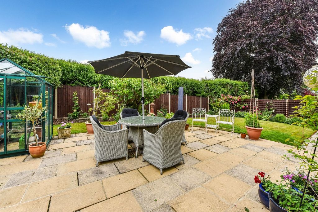 Property photo 2 of 25 Picture No. 12