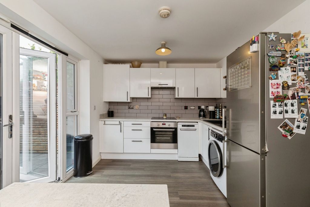 Property photo 3 of 14 Pbox-Img.Jpg