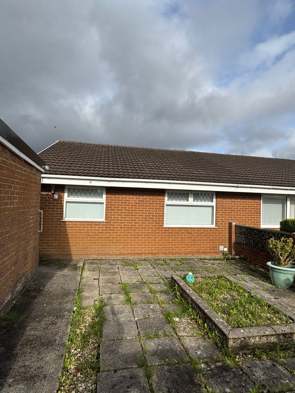 Property photo 1 of 10 Harlech Drive