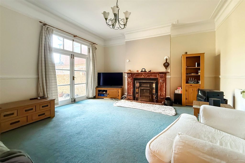 Property photo 3 of 22 Picture No. 13