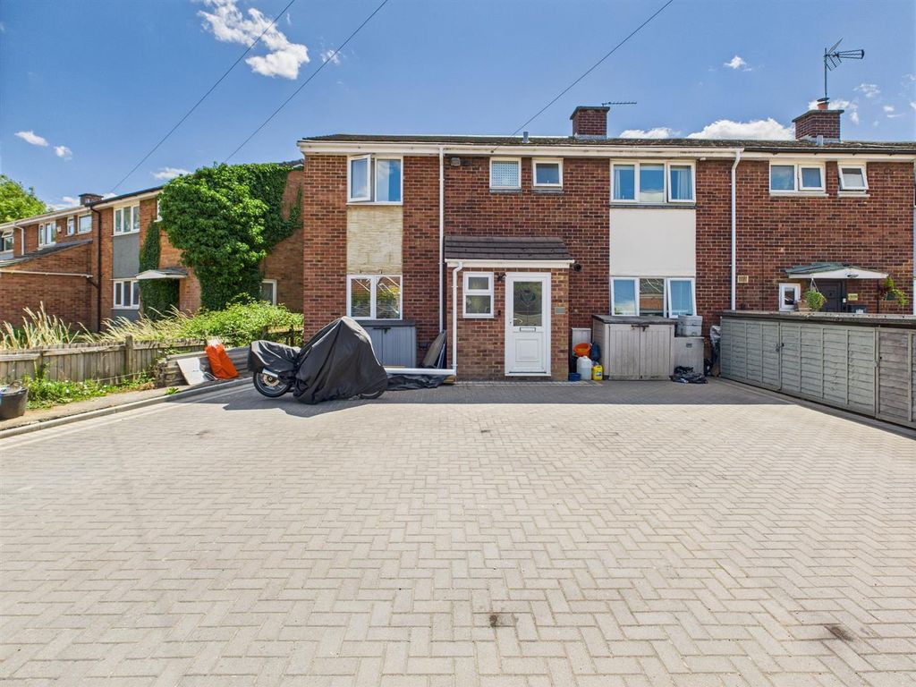 Property photo 1 of 16