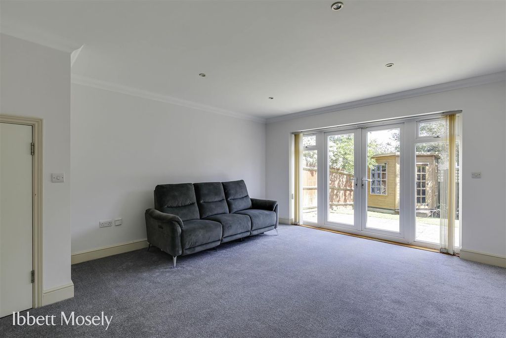Property photo 2 of 12 4 Reception Room.Jpg