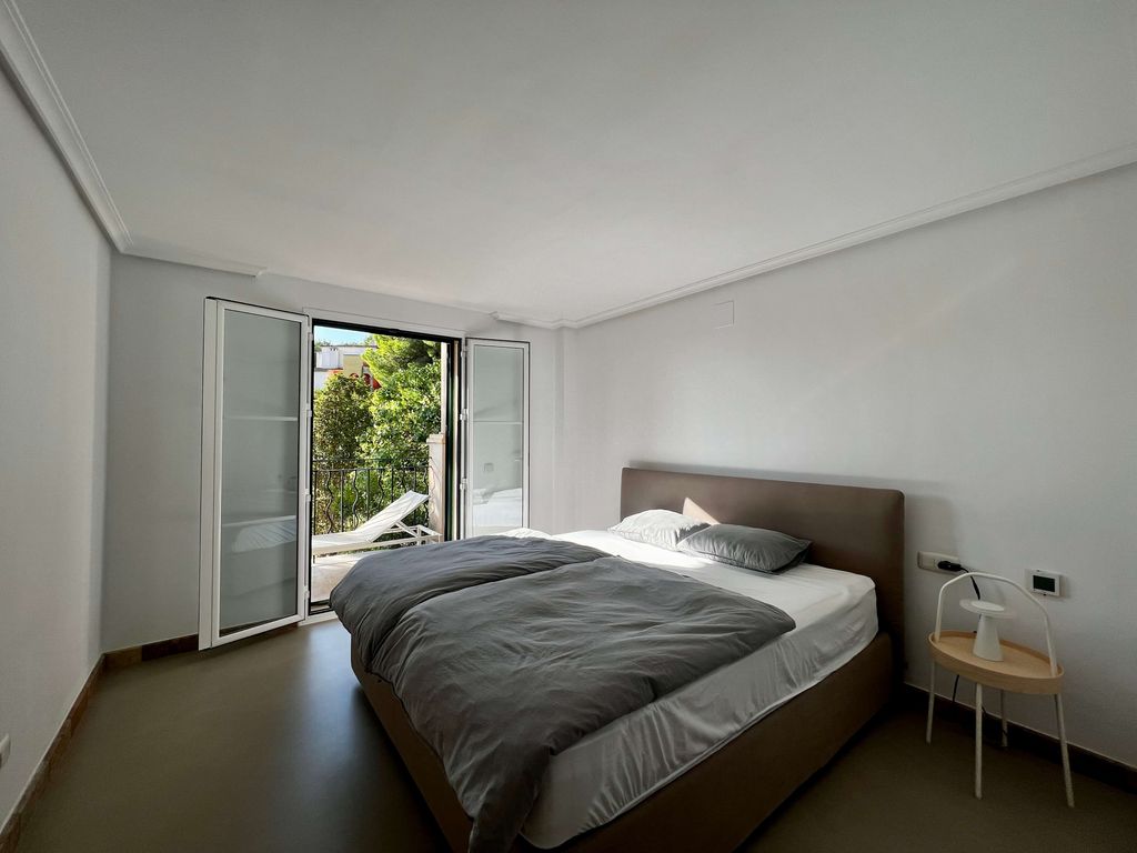 Property photo 3 of 17 3.Jpg